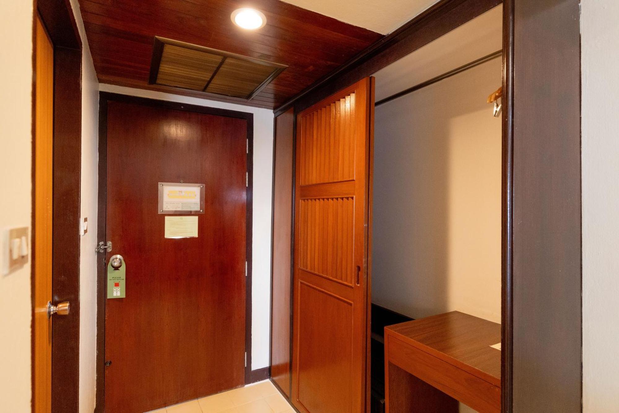 Mido Hotel 曼谷 外观 照片