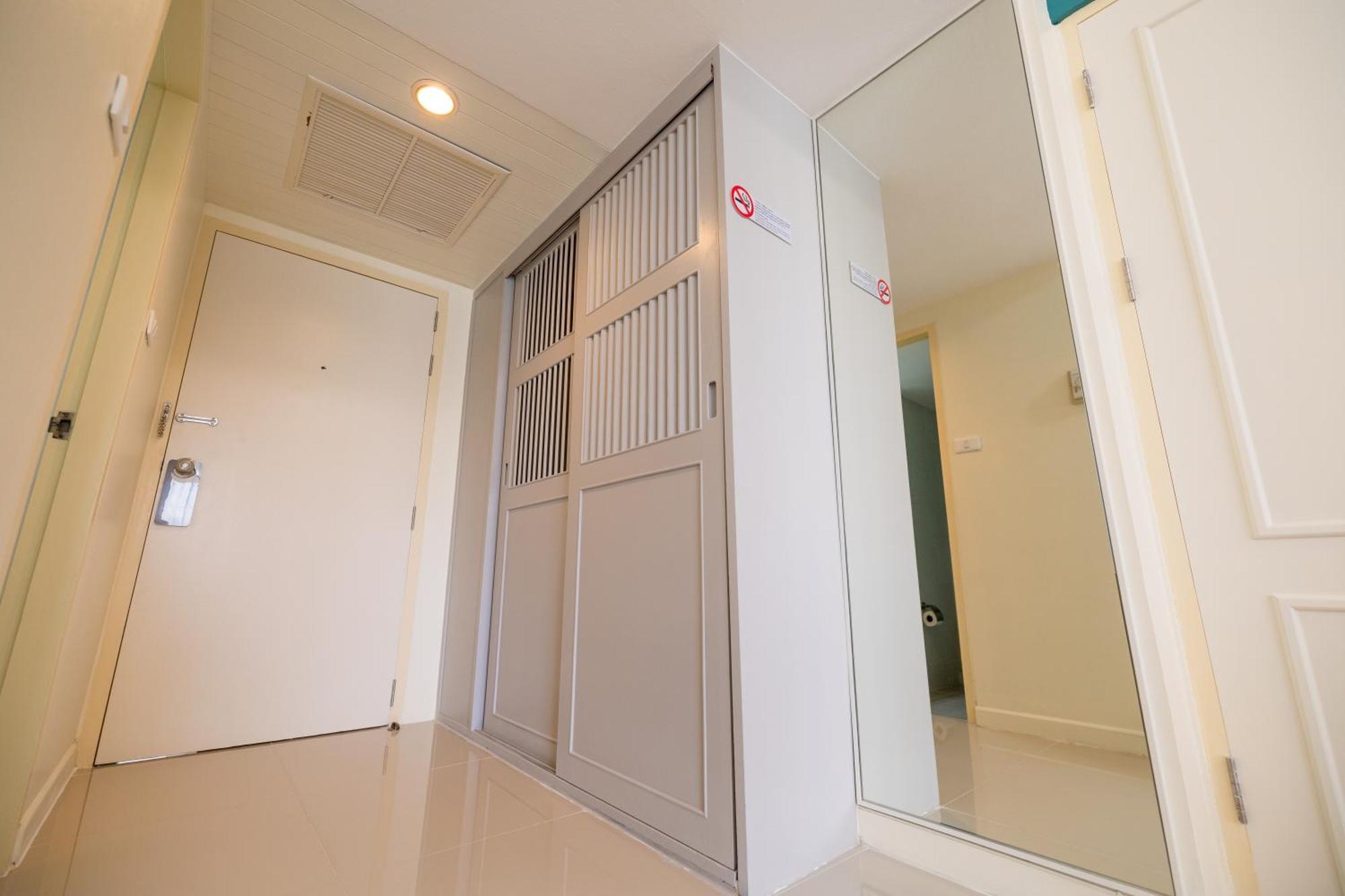 Mido Hotel 曼谷 外观 照片